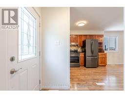 20 FAIRCHILD CRESCENT - 9