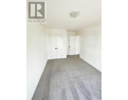 44 - 1781 HENRICA AVENUE - 19