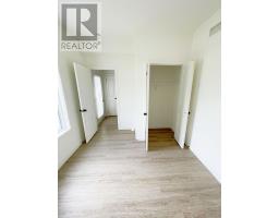 44 - 1781 HENRICA AVENUE - 3