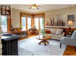 164 WOODSTOCK STREET N - 12