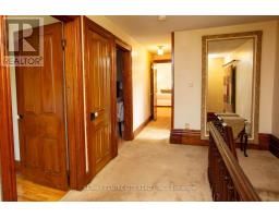 164 WOODSTOCK STREET N - 37