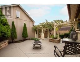 164 WOODSTOCK STREET N - 42