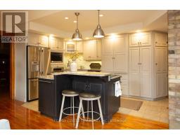 164 WOODSTOCK STREET N - 5