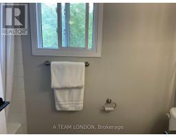 44 - 355 SANDRINGHAM CRESCENT - 12