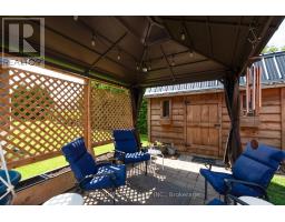 477 RICHARD CRESCENT - 19