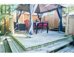 784 WESTBURY CRESCENT - 12