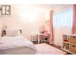 784 WESTBURY CRESCENT - 28