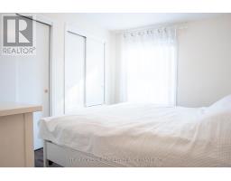 784 WESTBURY CRESCENT - 31
