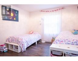 784 WESTBURY CRESCENT - 32