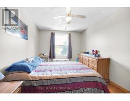86 MACKAY AVENUE - 17