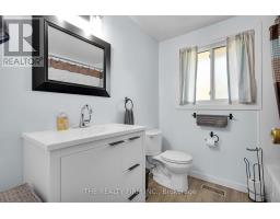 86 MACKAY AVENUE - 24