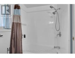 86 MACKAY AVENUE - 27