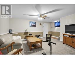 86 MACKAY AVENUE - 29