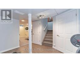 116 GLENROY CRESCENT - 23