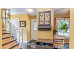 116 GLENROY CRESCENT - 3