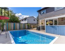 116 GLENROY CRESCENT - 32