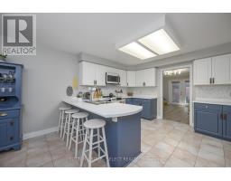40 QUINELLA DRIVE - 10