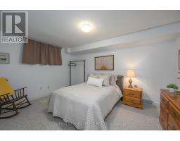 40 QUINELLA DRIVE - 24