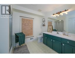 40 QUINELLA DRIVE - 28