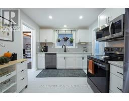 28 MCTAGGART CRESCENT - 13