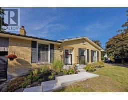28 MCTAGGART CRESCENT - 2