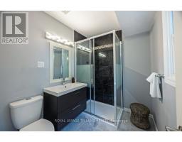 28 MCTAGGART CRESCENT - 22
