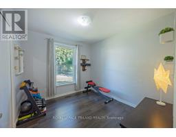 28 MCTAGGART CRESCENT - 24