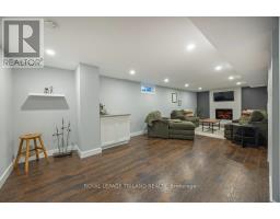 28 MCTAGGART CRESCENT - 26