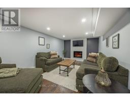 28 MCTAGGART CRESCENT - 28