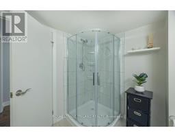 28 MCTAGGART CRESCENT - 32