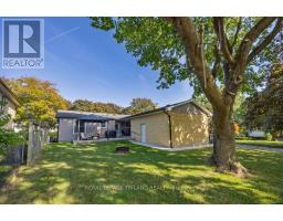 28 MCTAGGART CRESCENT - 39