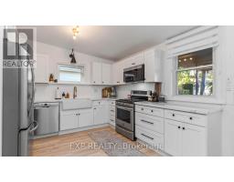 119 WELLINGTON STREET - 11