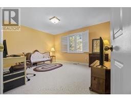 16 - 60 ROSECLIFFE CRESCENT - 19
