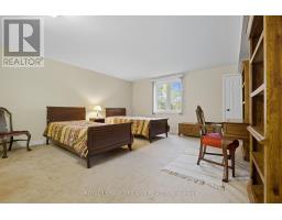 16 - 60 ROSECLIFFE CRESCENT - 24