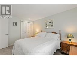690 GRENFELL DRIVE - 14