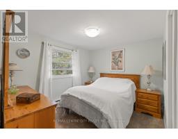 690 GRENFELL DRIVE - 15