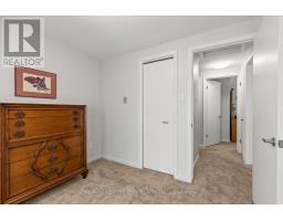 690 GRENFELL DRIVE - 17