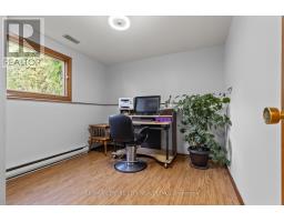 690 GRENFELL DRIVE - 22