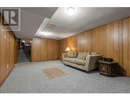 690 GRENFELL DRIVE - 26