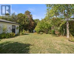 690 GRENFELL DRIVE - 29