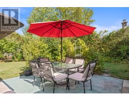 690 GRENFELL DRIVE - 3