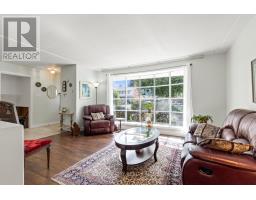 690 GRENFELL DRIVE - 8