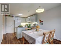 31 ACORN TRAIL - 10