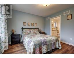 31 ACORN TRAIL - 13