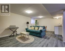 31 ACORN TRAIL - 22