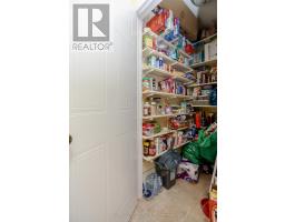 311 - 440 WELLINGTON STREET - 23