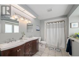 23 FARMINGTON CRESCENT - 21