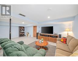 23 FARMINGTON CRESCENT - 28