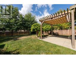 23 FARMINGTON CRESCENT - 33