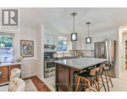 70 FAIRLANE ROAD - 15